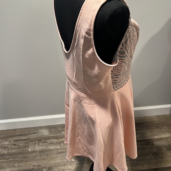 Flare Pink Dress with shorts NWOT sz 2x - Picture 3 of 6